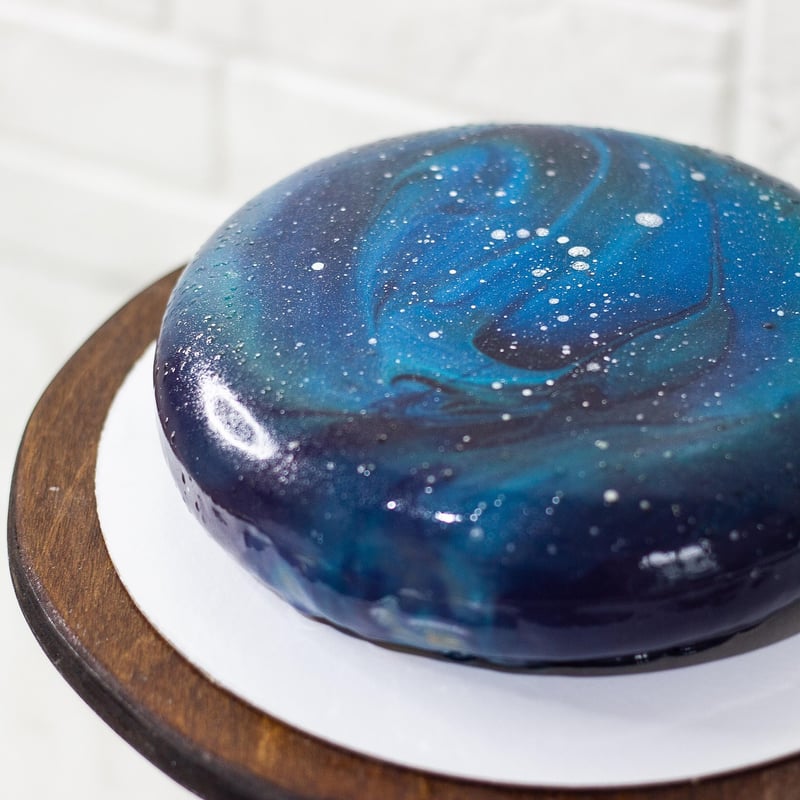 Magical Mirror Glaze Cakes